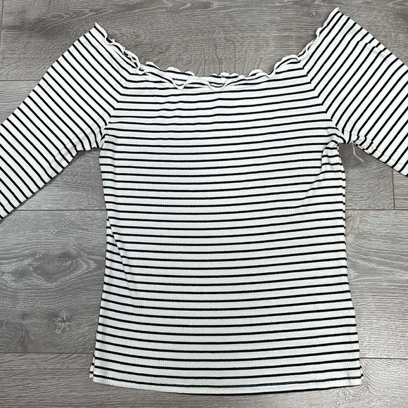 Aeropostale Long Sleeve Off The Shoulder Ribbed Knit Striped Top XL - Picture 3 of 15